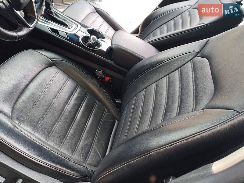 Внедорожник / Кроссовер Ford Edge 2018 в Каменец-Подольском