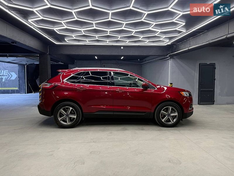 Внедорожник / Кроссовер Ford Edge 2021 в Черновцах