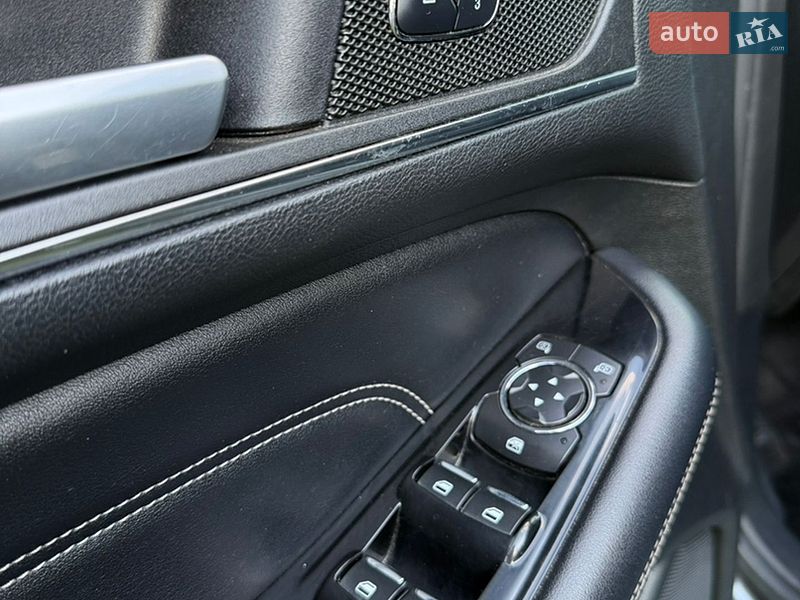 Позашляховик / Кросовер Ford Edge 2016 в Сумах