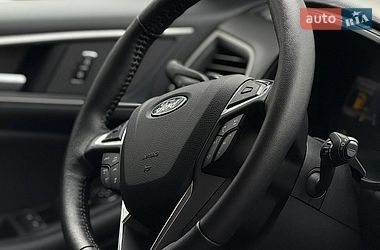 Внедорожник / Кроссовер Ford Edge 2021 в Черновцах