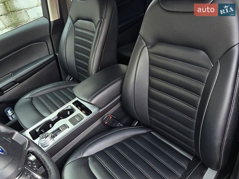 Позашляховик / Кросовер Ford Edge 2022 в Черкасах