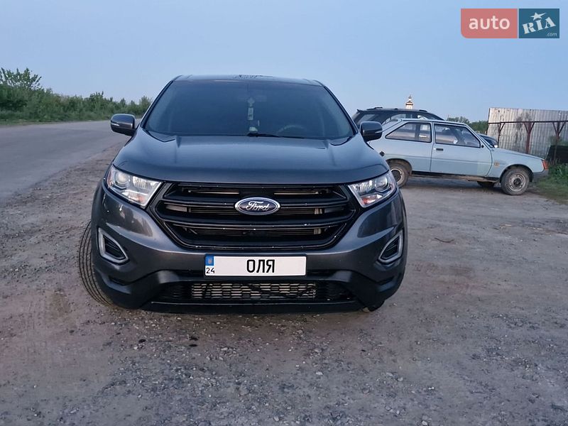 Позашляховик / Кросовер Ford Edge 2016 в Умані