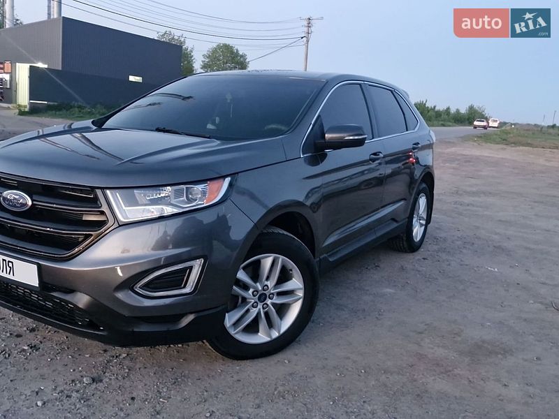 Позашляховик / Кросовер Ford Edge 2016 в Умані