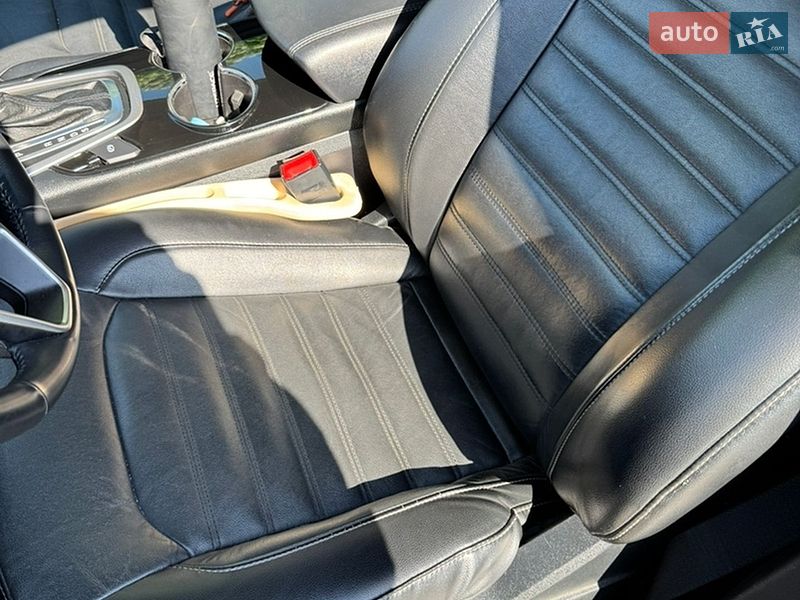 Позашляховик / Кросовер Ford Edge 2016 в Одесі