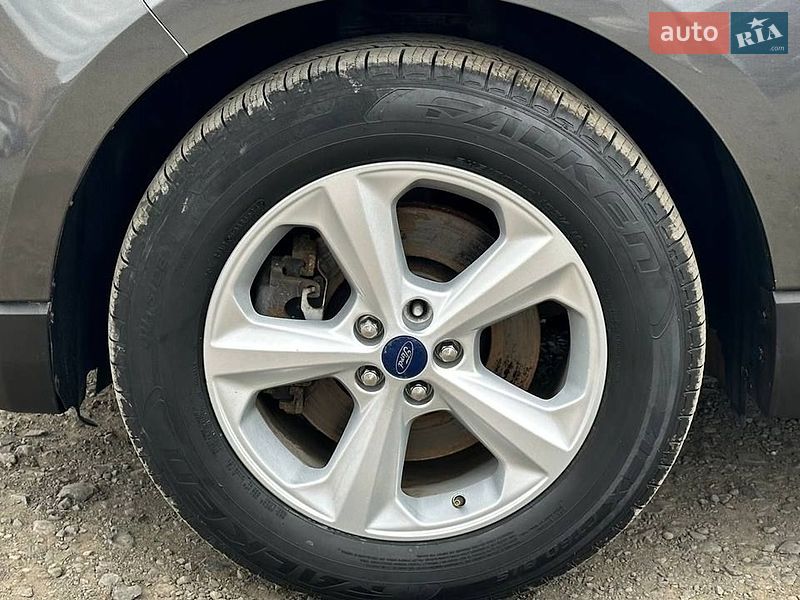 Позашляховик / Кросовер Ford Edge 2016 в Луцьку