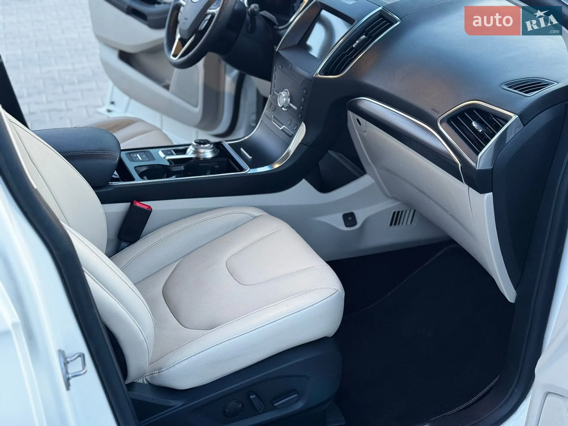 2019 Ford Edge - мініатюра 24
