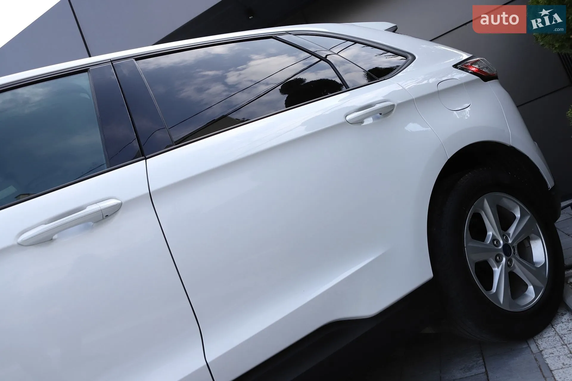 2018 Ford Edge - мініатюра 15
