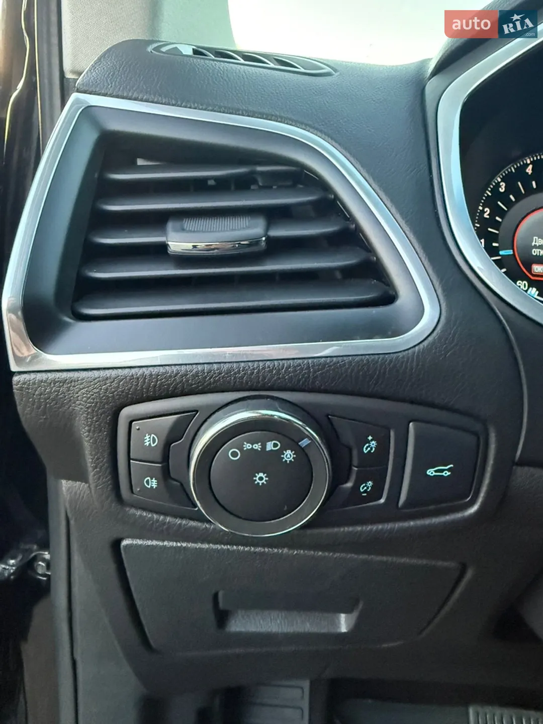 2016 Ford Edge - мініатюра 18