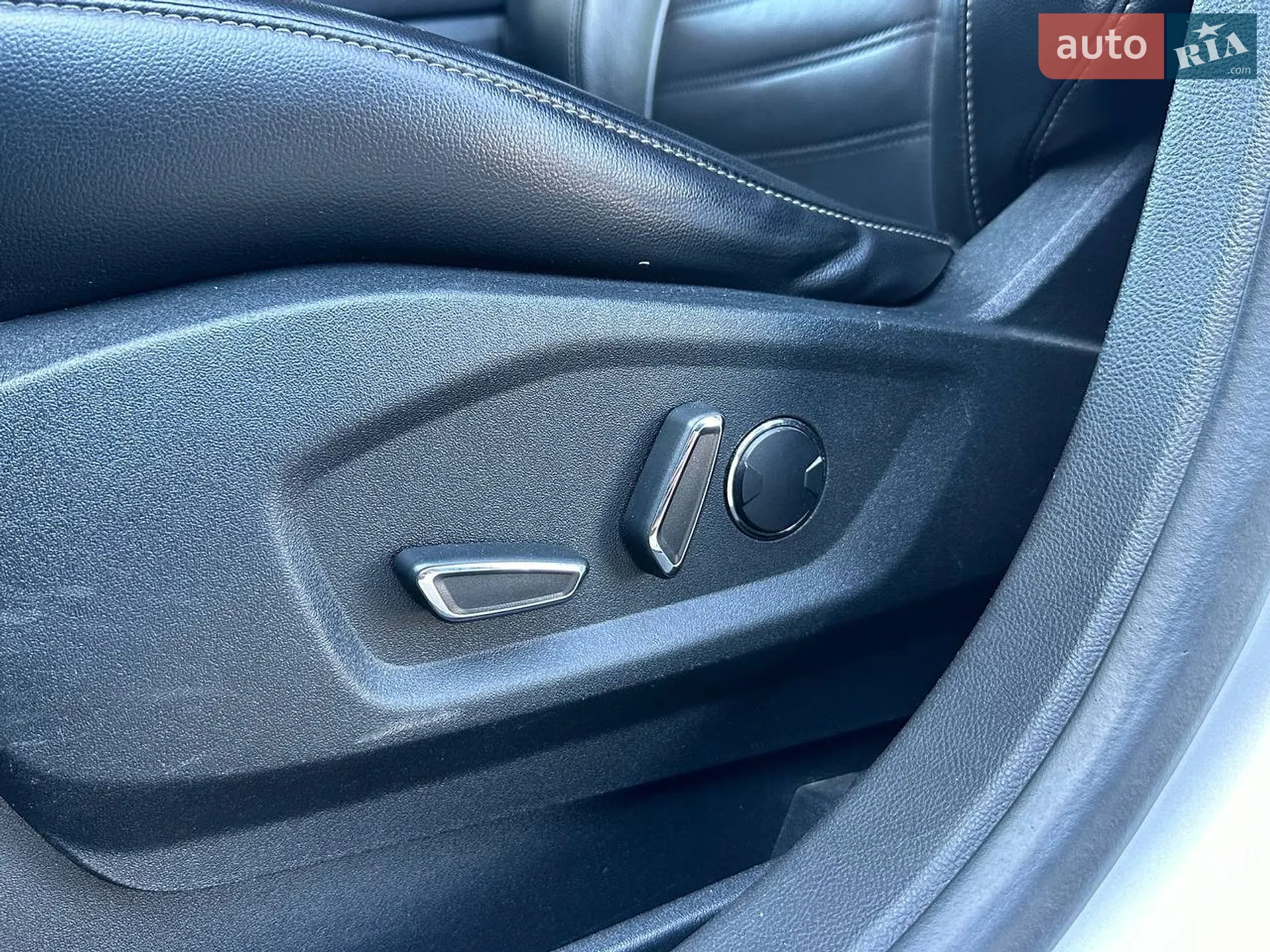 2016 Ford Edge - мініатюра 26