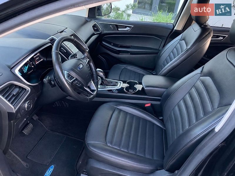 Позашляховик / Кросовер Ford Edge 2016 в Луцьку