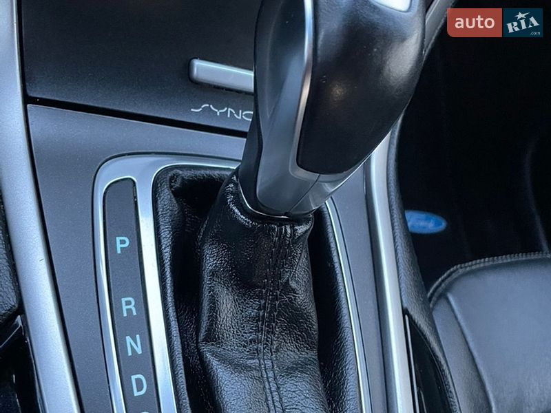 Позашляховик / Кросовер Ford Edge 2016 в Луцьку