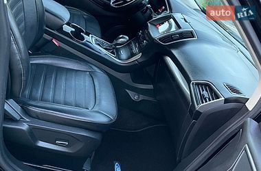 Позашляховик / Кросовер Ford Edge 2016 в Луцьку