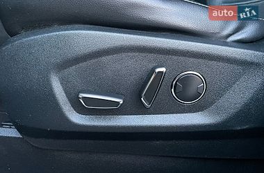 Позашляховик / Кросовер Ford Edge 2016 в Луцьку