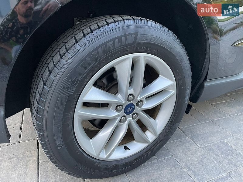 Позашляховик / Кросовер Ford Edge 2016 в Луцьку