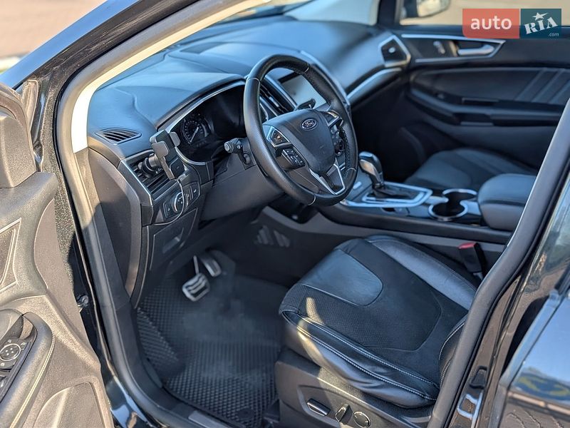 Позашляховик / Кросовер Ford Edge 2015 в Дубні