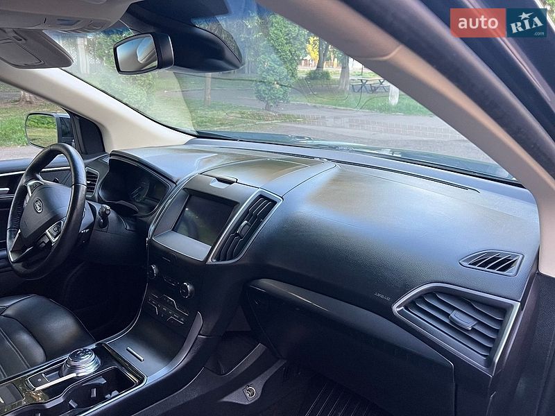 Внедорожник / Кроссовер Ford Edge 2018 в Дубно