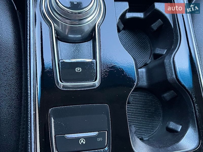 Внедорожник / Кроссовер Ford Edge 2018 в Дубно