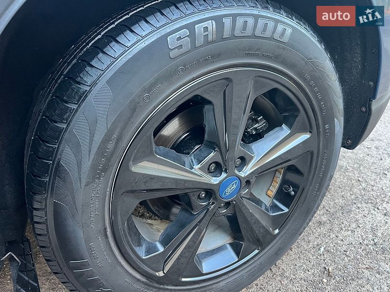 Внедорожник / Кроссовер Ford Edge 2018 в Дубно