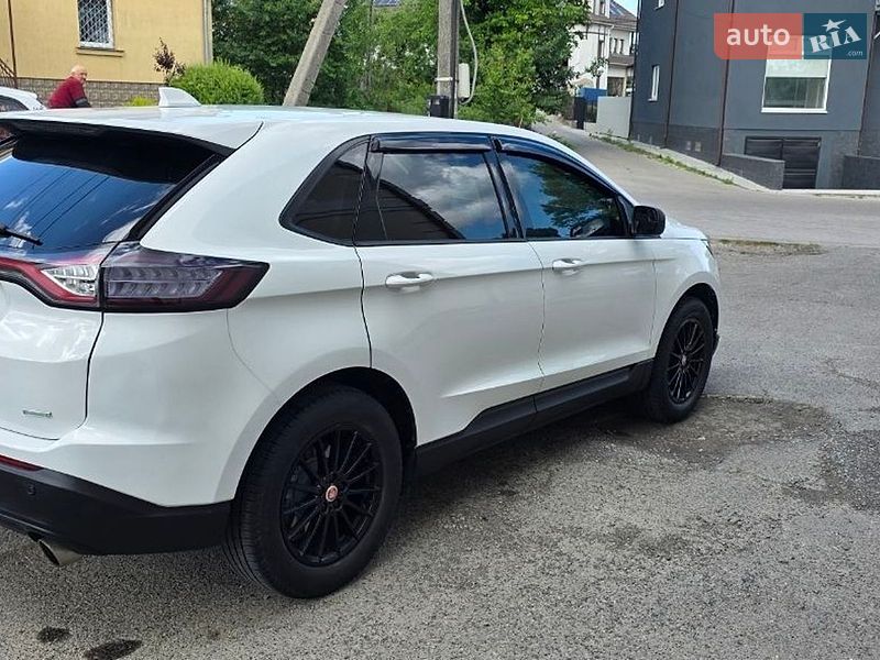 Позашляховик / Кросовер Ford Edge 2016 в Львові