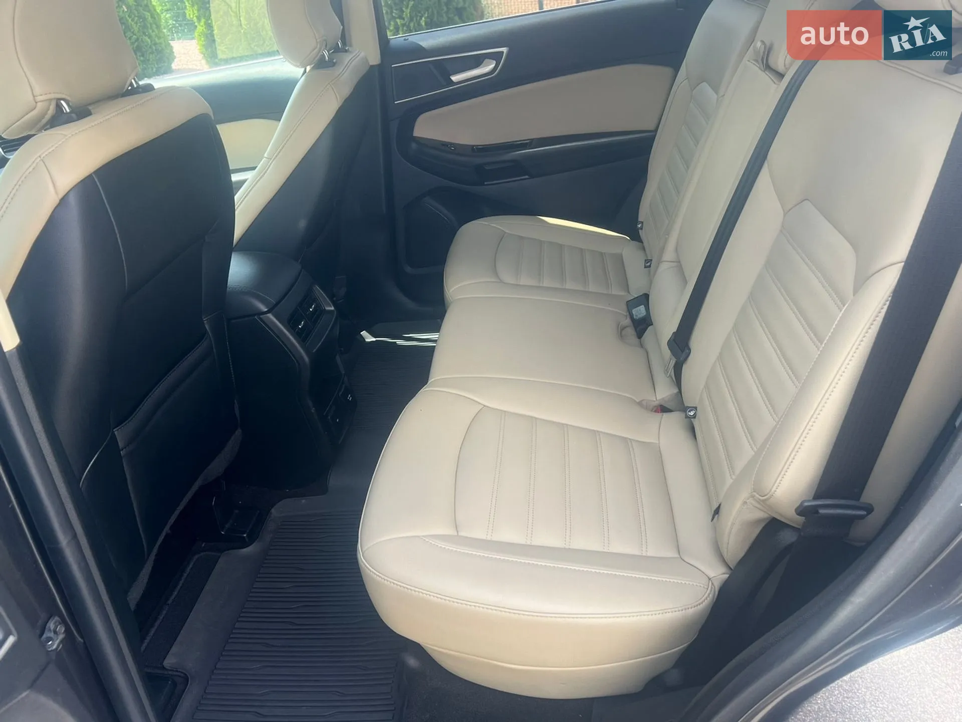 2019 Ford Edge - мініатюра 10