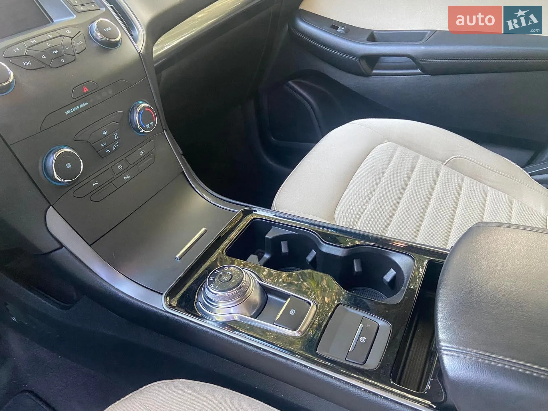 2019 Ford Edge - мініатюра 40