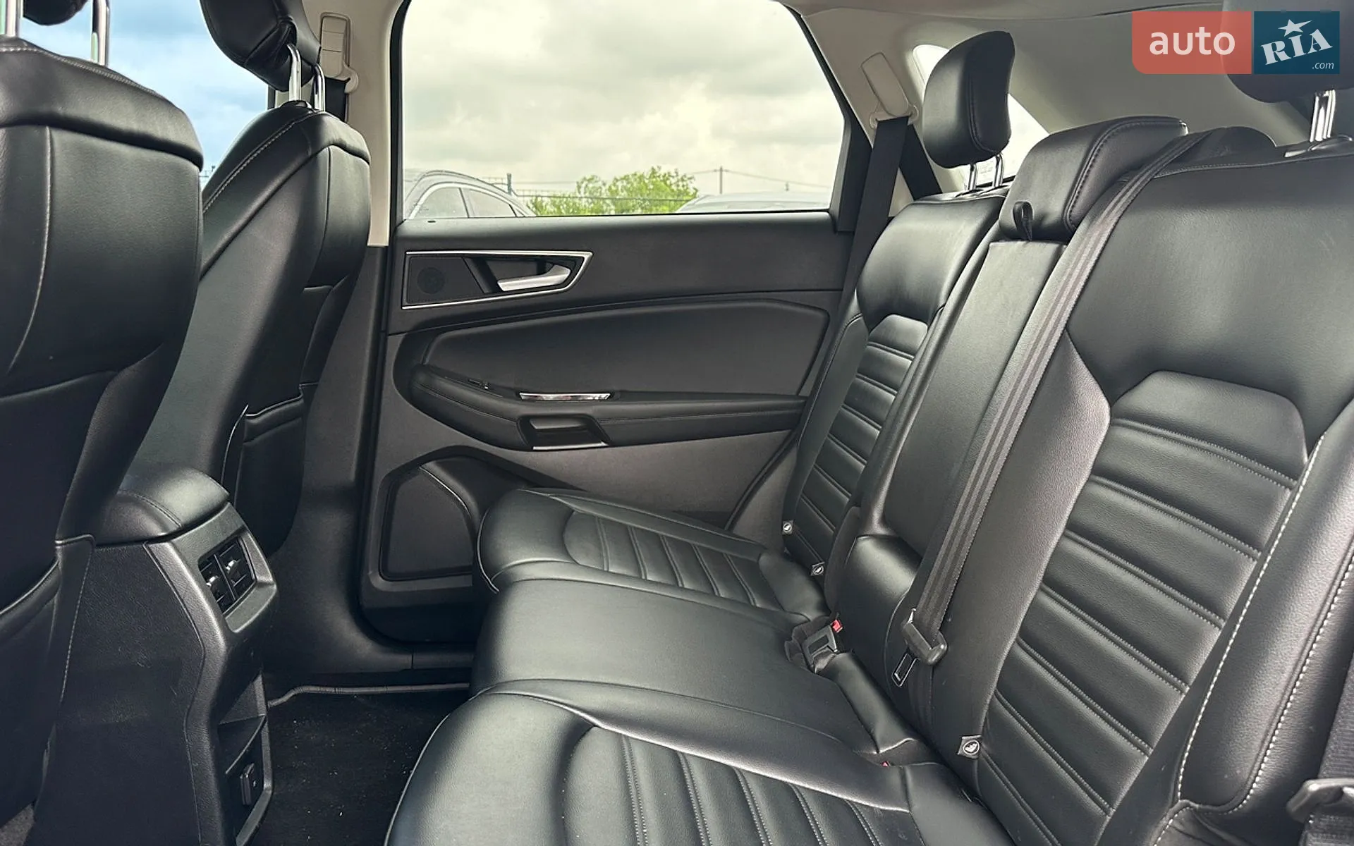 2019 Ford Edge - мініатюра 21