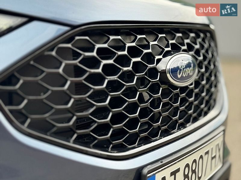Позашляховик / Кросовер Ford Edge 2018 в Бурштині