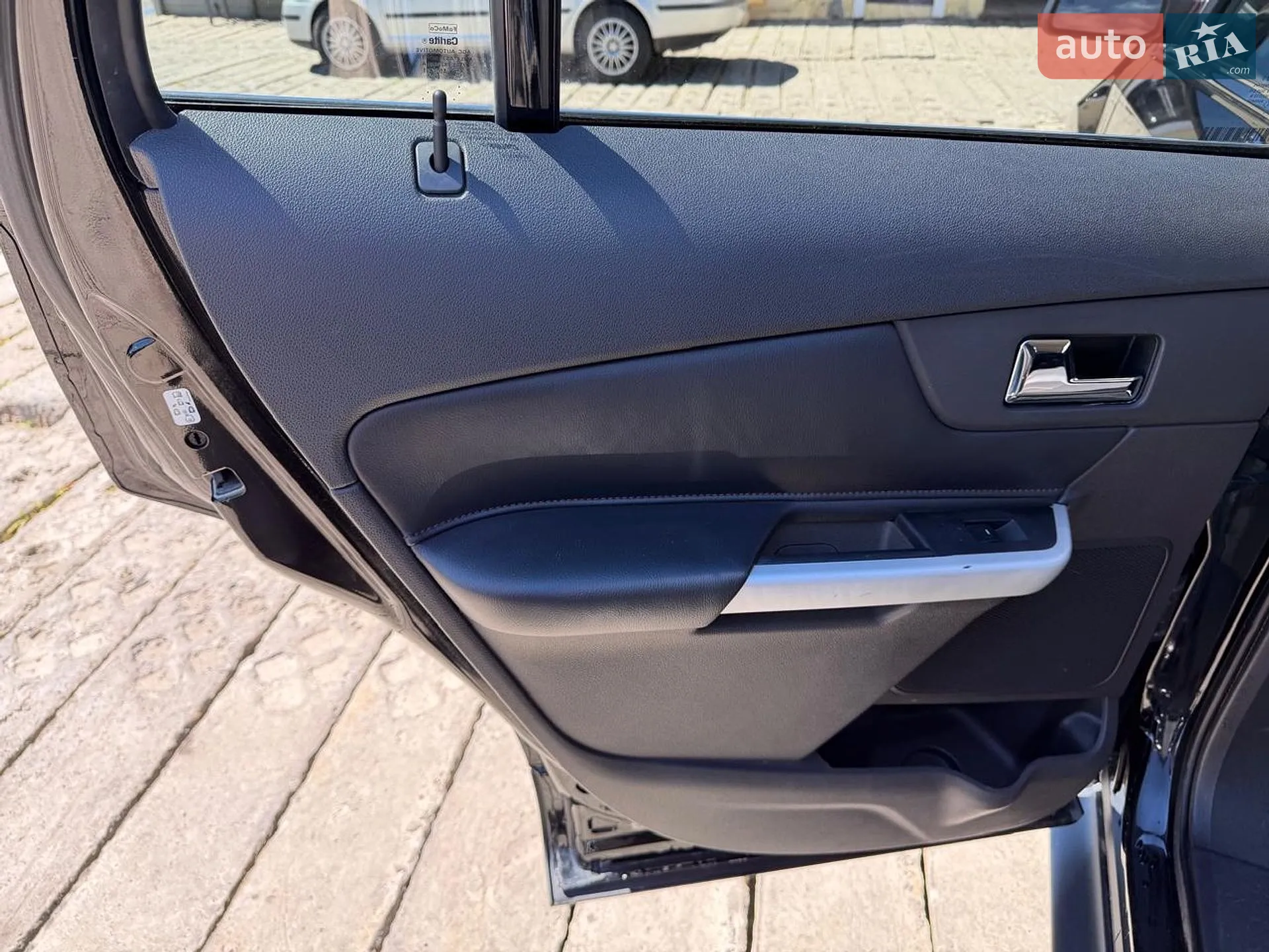 2011 Ford Edge - мініатюра 10