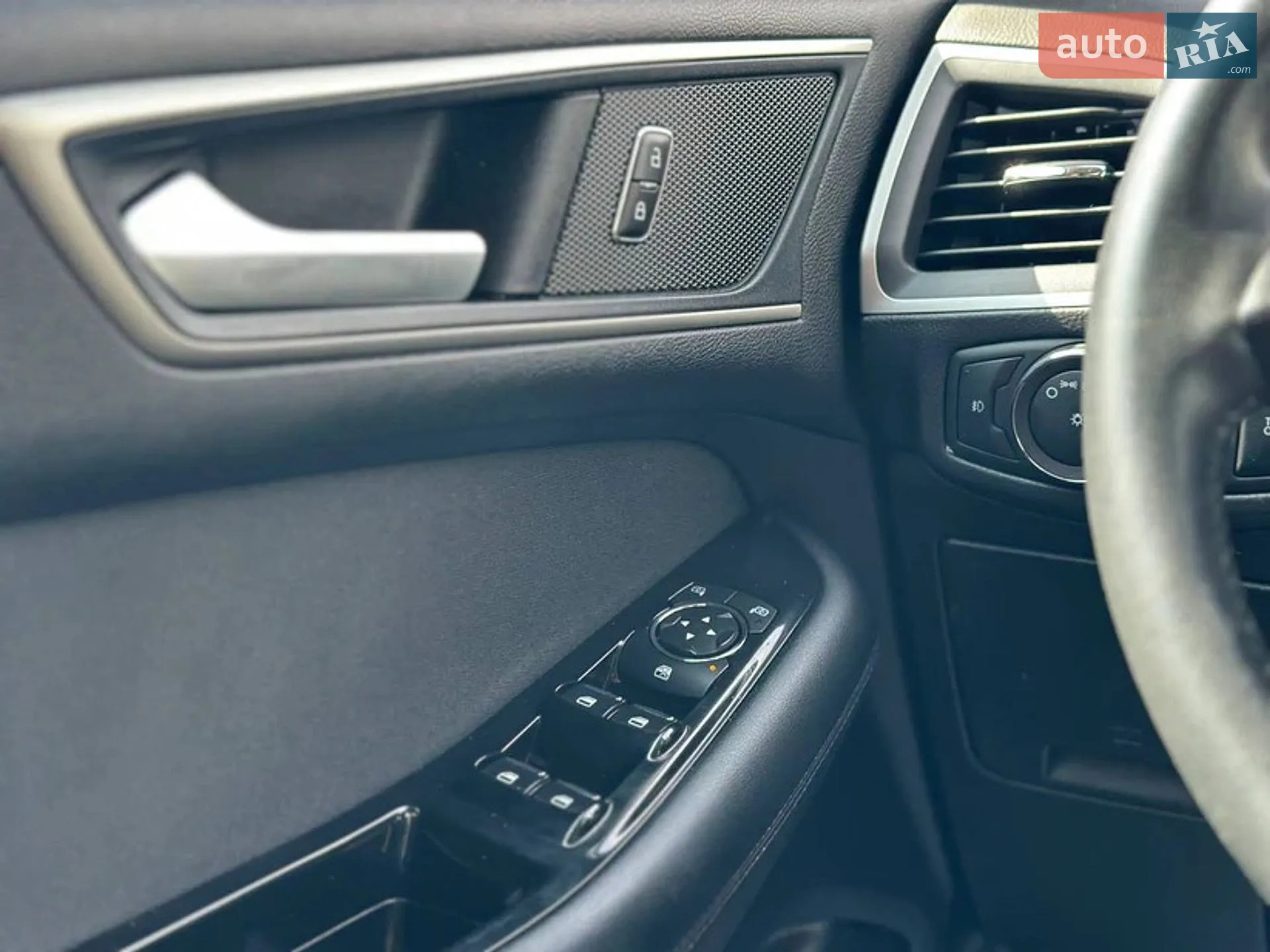 2019 Ford Edge - мініатюра 9