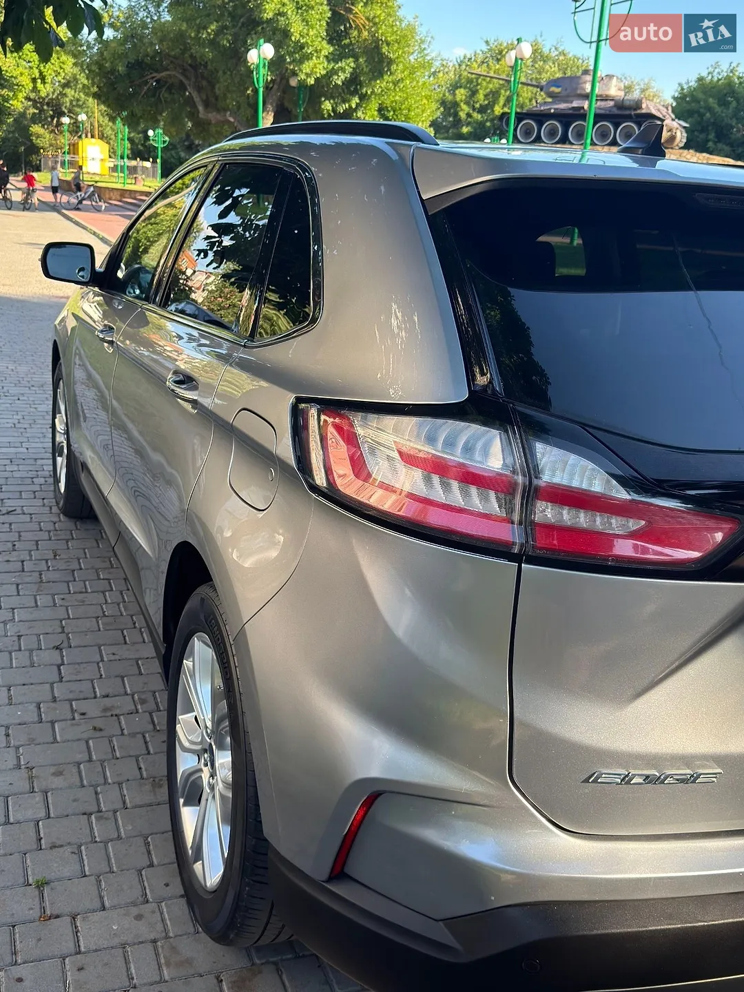 Ford Edge 2020 VIN 2FMPK3K96LBB35567 фото оголошення 2 з 33