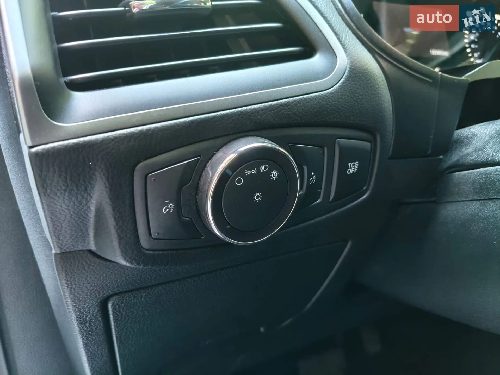 2019 Ford Edge - мініатюра 19