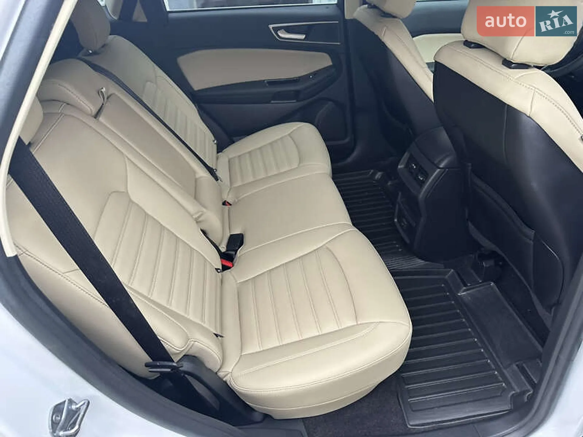 Ford Edge 2020 VIN 2FMPK3J90LBB17597 фото оголошення 17 з 27