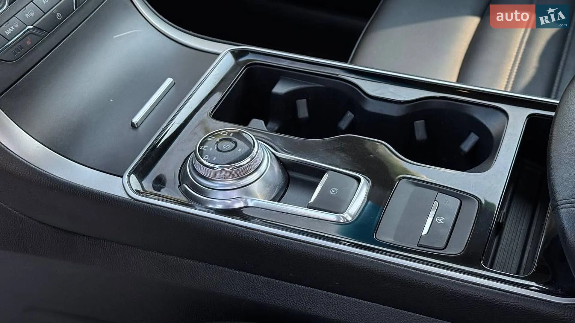 2018 Ford Edge - мініатюра 10