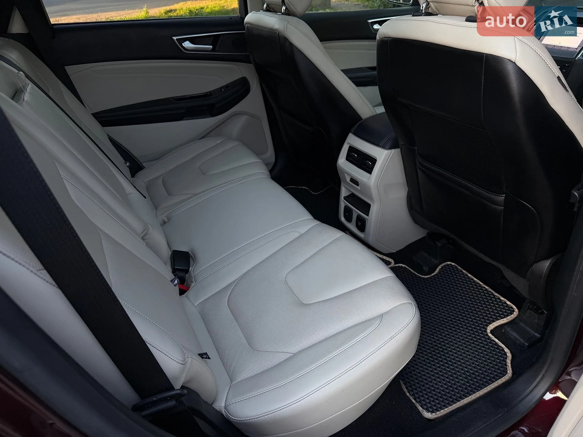 2019 Ford Edge - мініатюра 18