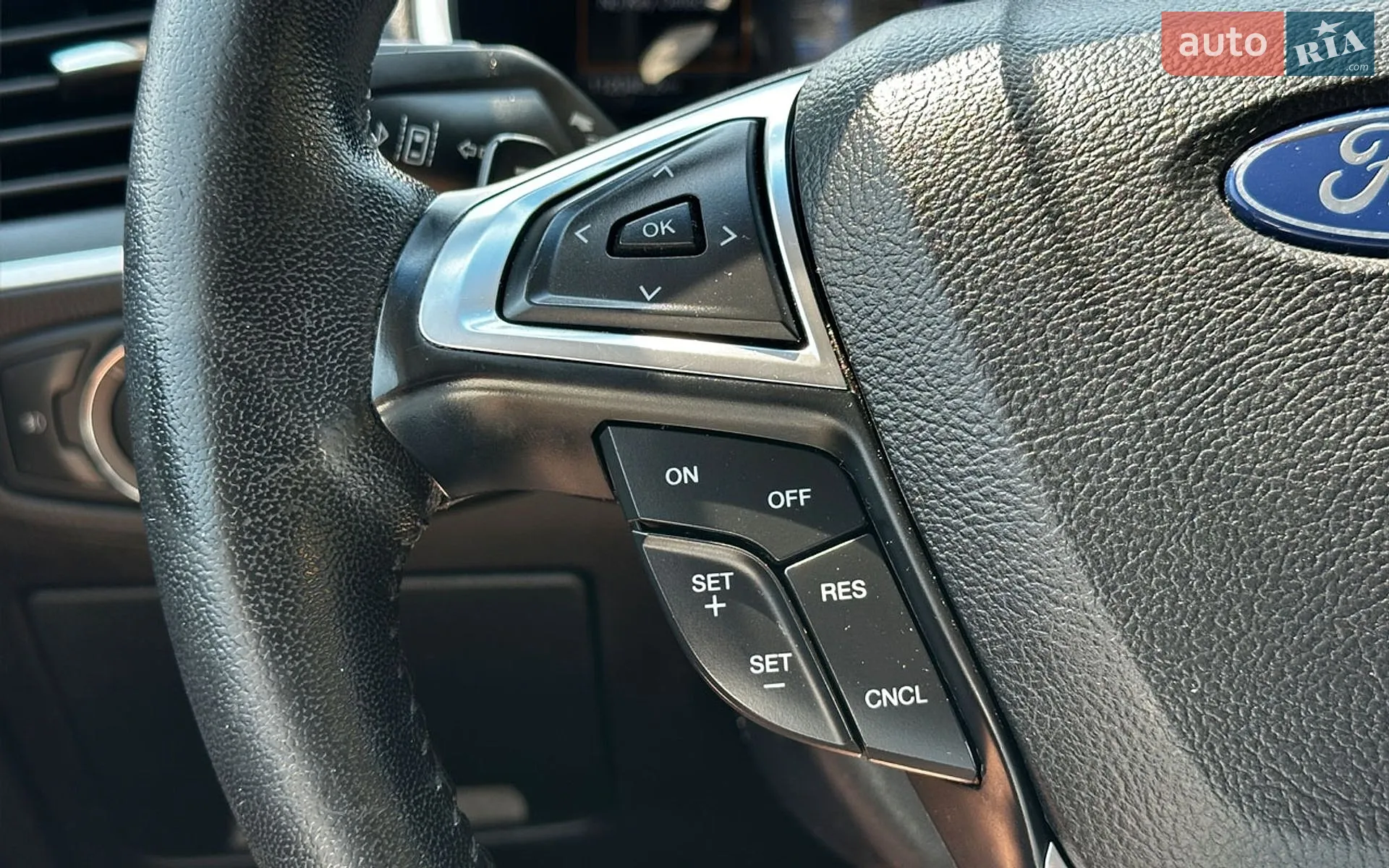 2019 Ford Edge - мініатюра 16