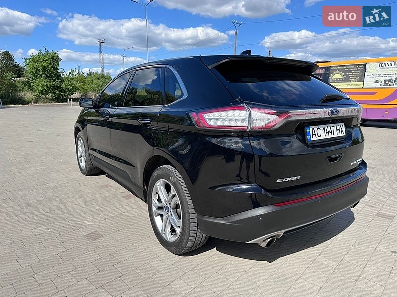 Позашляховик / Кросовер Ford Edge 2017 в Володимирі