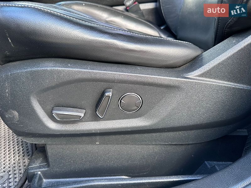 Позашляховик / Кросовер Ford Edge 2017 в Володимирі