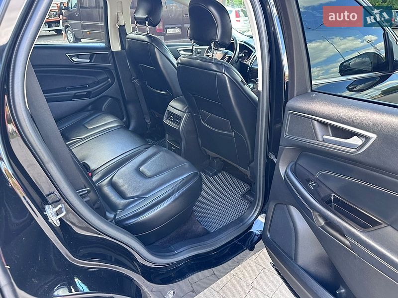 Позашляховик / Кросовер Ford Edge 2017 в Володимирі