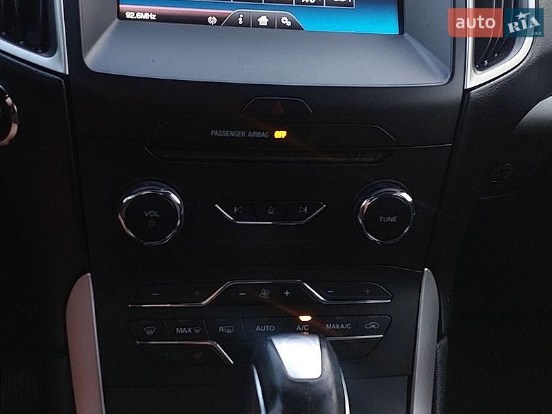 Внедорожник / Кроссовер Ford Edge 2015 в Дубно