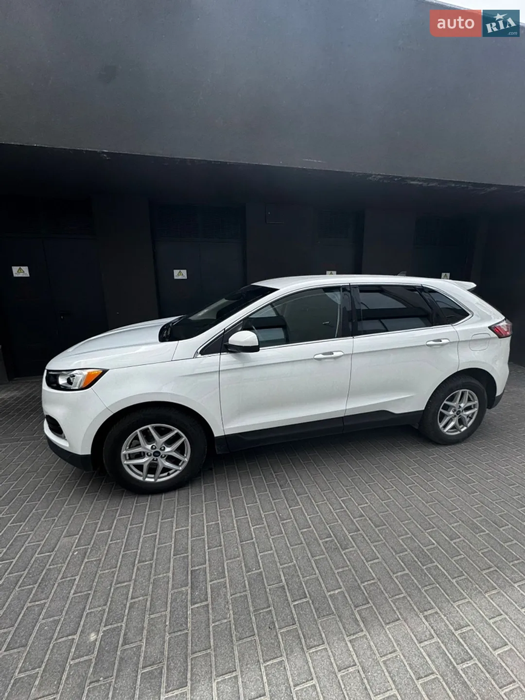 2021 Ford Edge - мініатюра 24