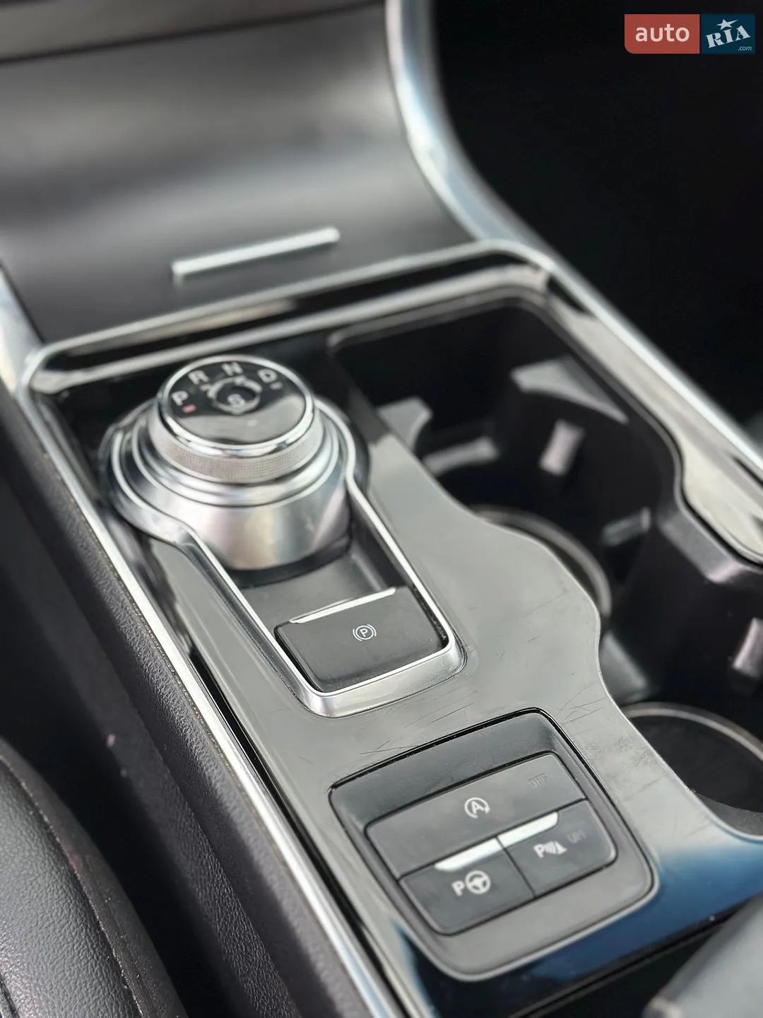 2019 Ford Edge - мініатюра 28