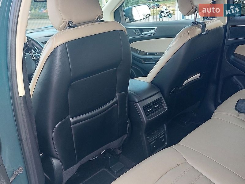 Позашляховик / Кросовер Ford Edge 2016 в Чернігові