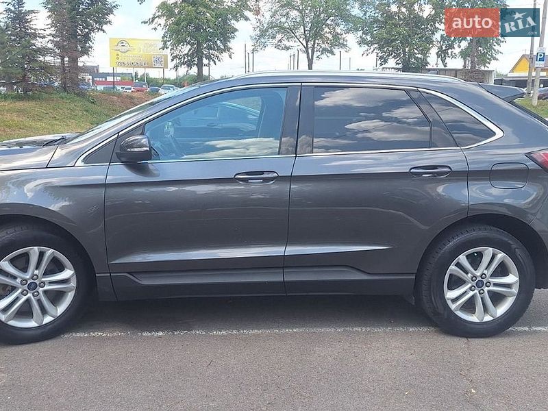 Позашляховик / Кросовер Ford Edge 2018 в Рівному