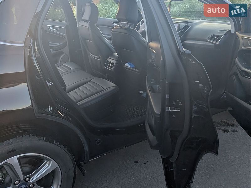 Позашляховик / Кросовер Ford Edge 2021 в Боярці