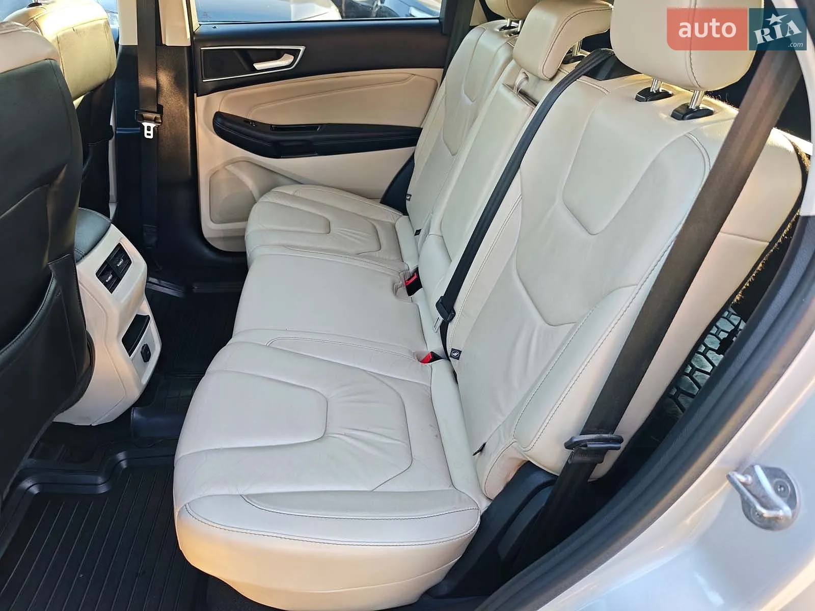 2016 Ford Edge - мініатюра 18