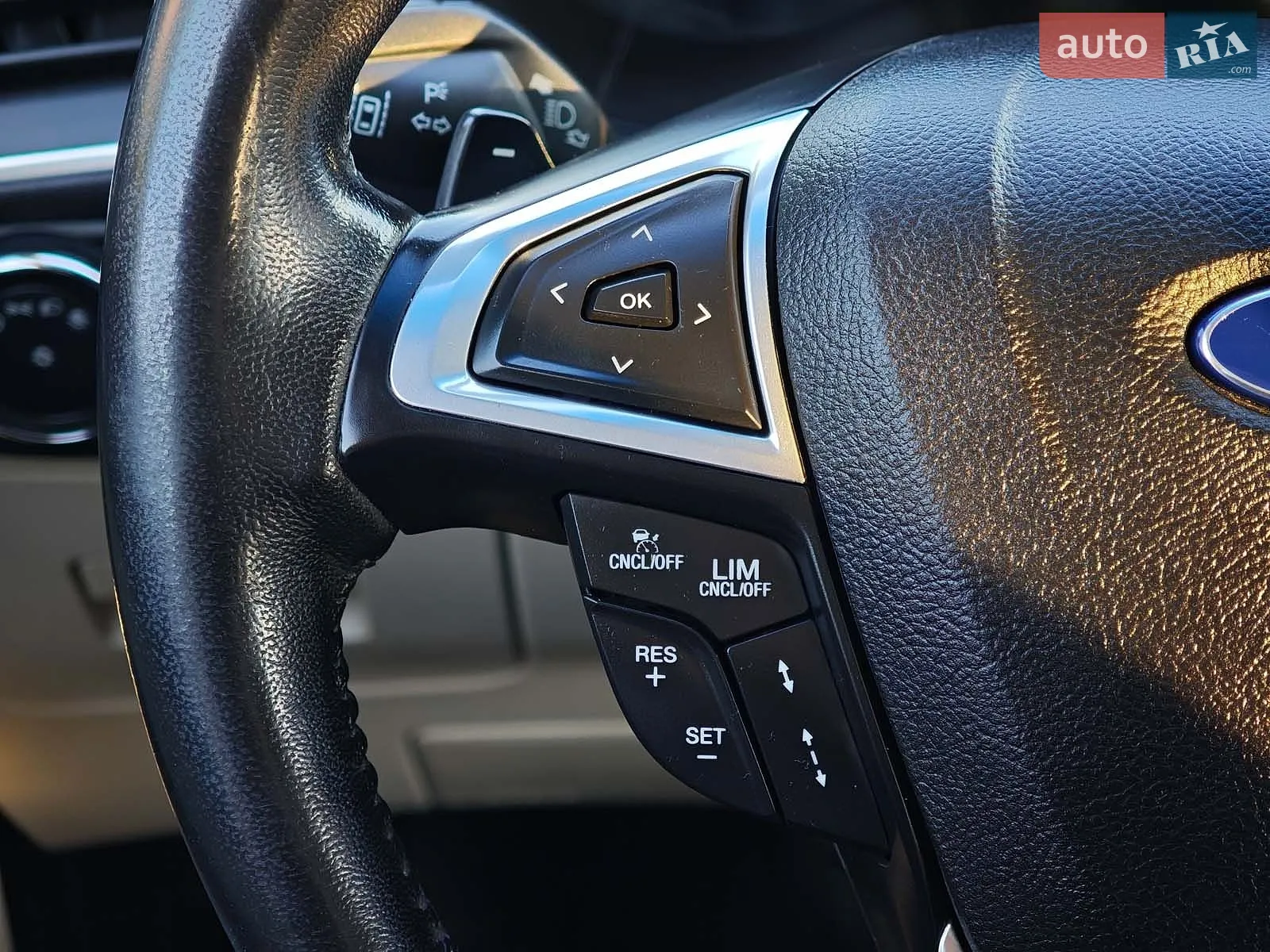 2016 Ford Edge - мініатюра 31