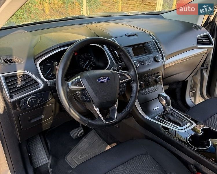 Позашляховик / Кросовер Ford Edge 2017 в Первомайську