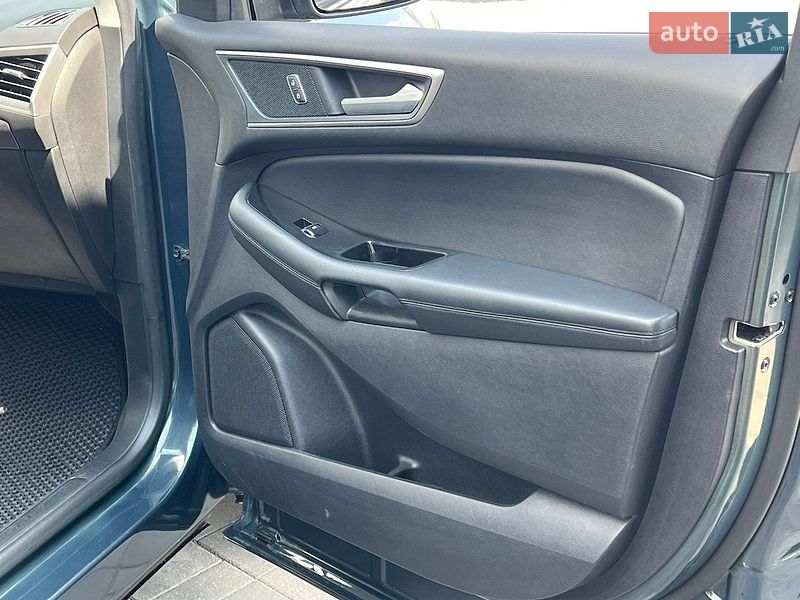 Позашляховик / Кросовер Ford Edge 2019 в Рівному