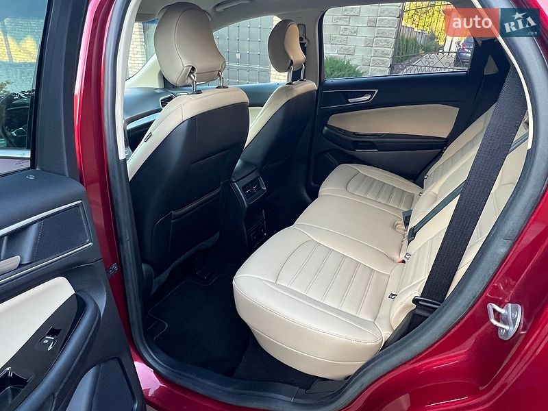 Внедорожник / Кроссовер Ford Edge 2019 в Ровно