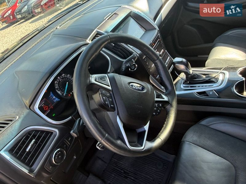 Позашляховик / Кросовер Ford Edge 2016 в Переяславі